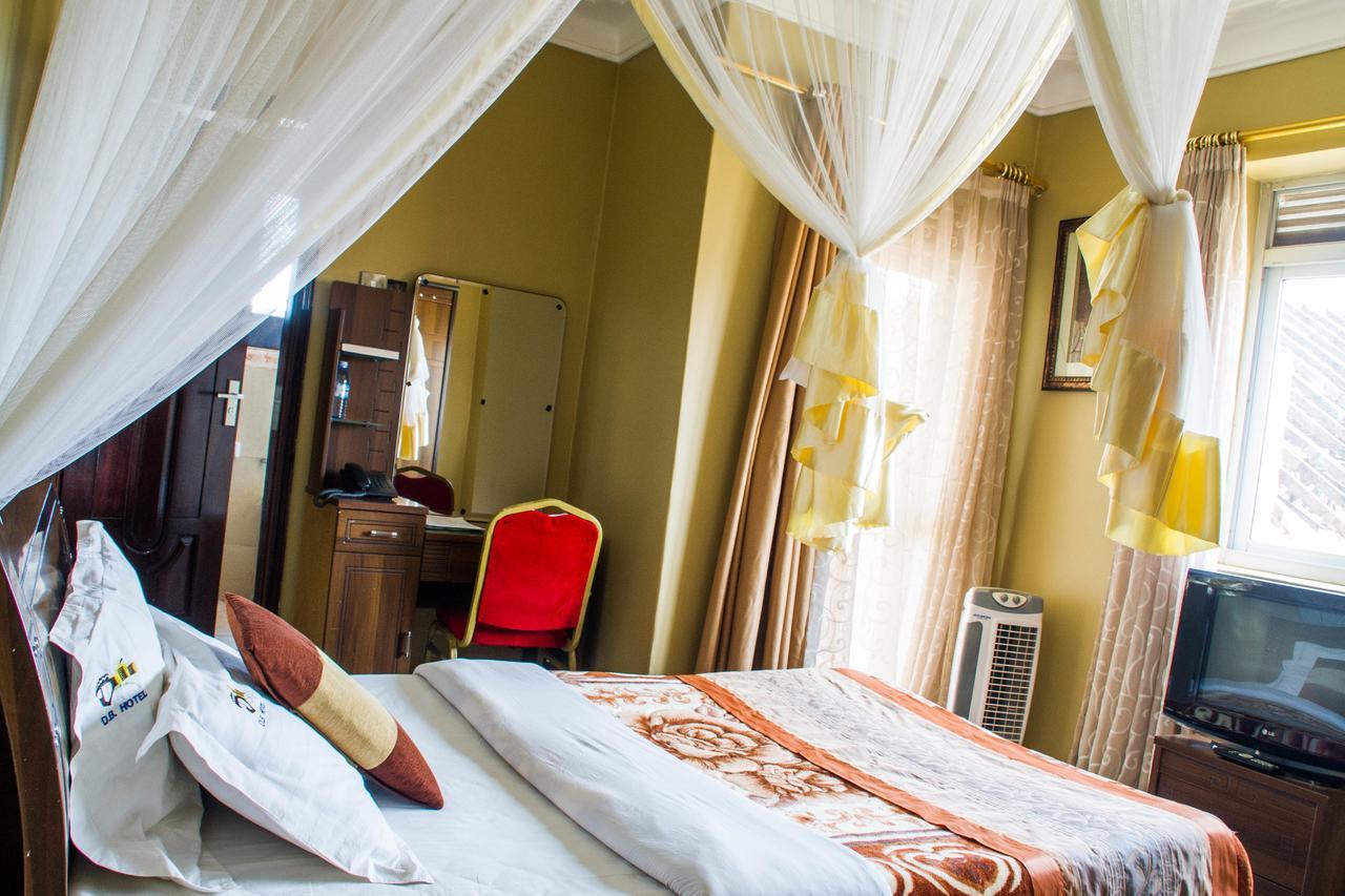 Desert Breeze Hotel Arua Dış mekan fotoğraf